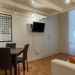 Parlamento Modern Apartment